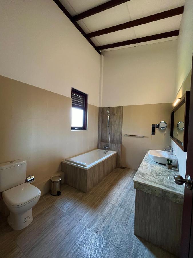 Driftwood Villa Pamunugama Kültér fotó